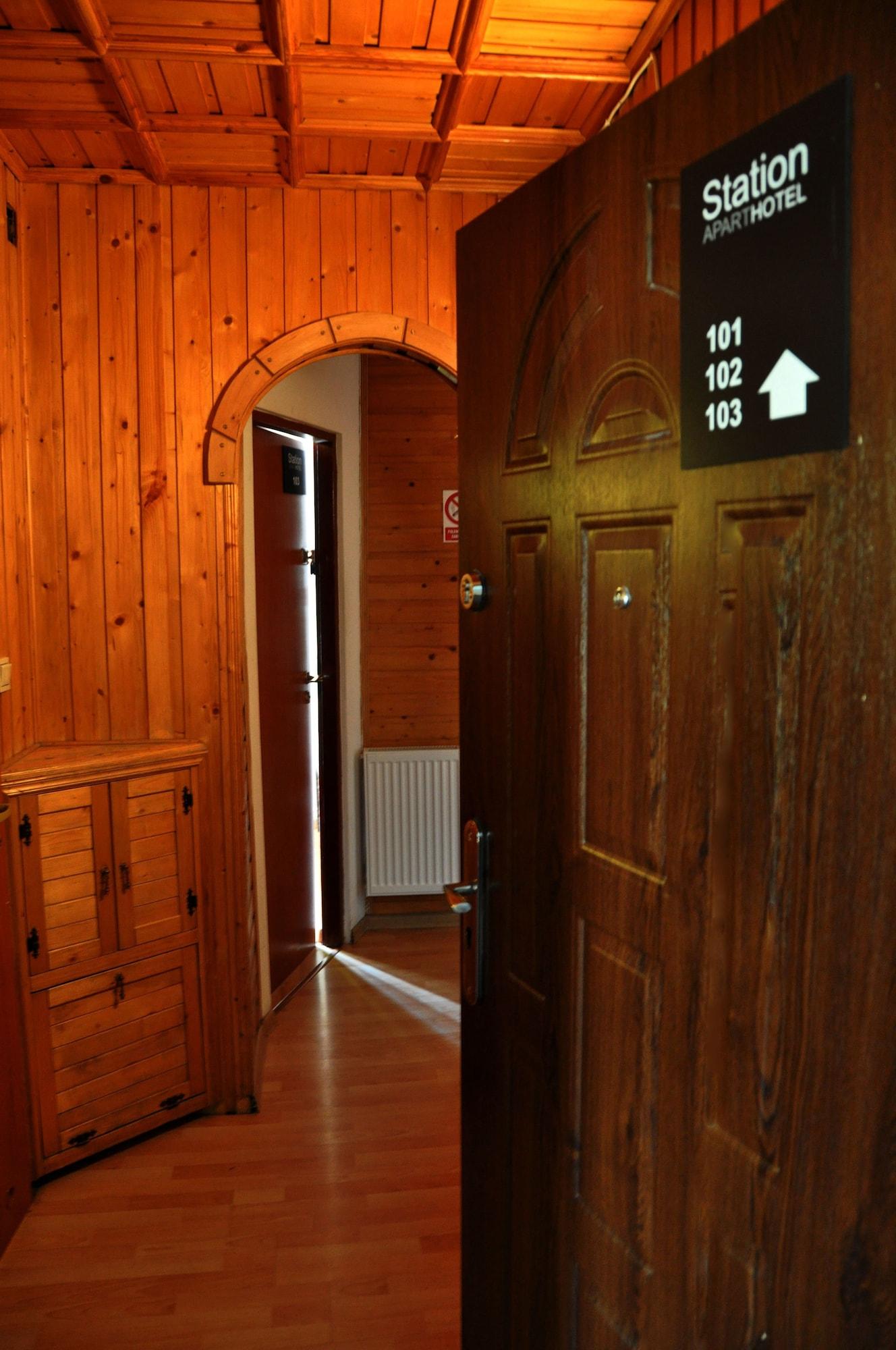 Station Aparthotel 2*